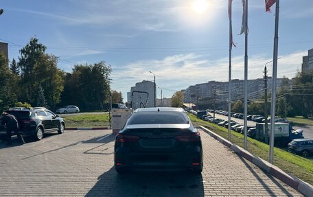Toyota Camry, 2019 год, 2 700 000 рублей, 4 фотография