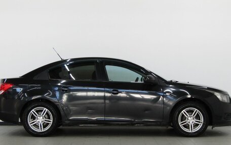 Chevrolet Cruze II, 2010 год, 567 000 рублей, 7 фотография