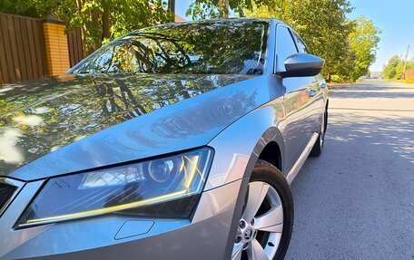 Skoda Superb III рестайлинг, 2015 год, 1 690 000 рублей, 6 фотография