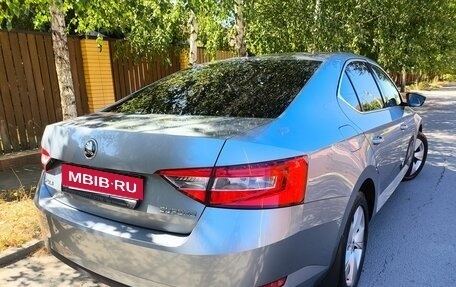 Skoda Superb III рестайлинг, 2015 год, 1 690 000 рублей, 8 фотография