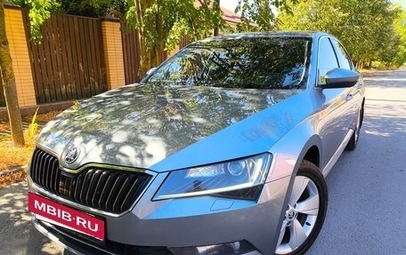 Skoda Superb III рестайлинг, 2015 год, 1 690 000 рублей, 2 фотография