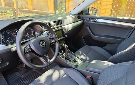 Skoda Superb III рестайлинг, 2015 год, 1 690 000 рублей, 14 фотография