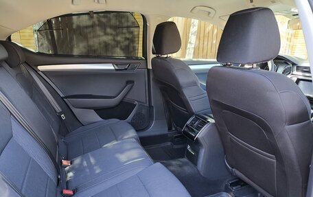 Skoda Superb III рестайлинг, 2015 год, 1 690 000 рублей, 19 фотография