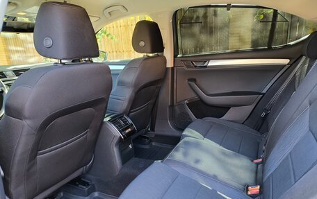 Skoda Superb III рестайлинг, 2015 год, 1 690 000 рублей, 21 фотография