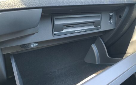 Skoda Superb III рестайлинг, 2015 год, 1 690 000 рублей, 25 фотография