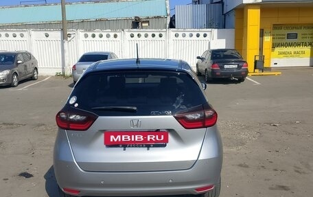 Honda Fit, 2021 год, 1 500 000 рублей, 4 фотография