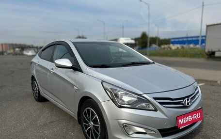Hyundai Solaris II рестайлинг, 2016 год, 1 100 000 рублей, 1 фотография