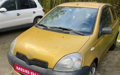 Toyota Yaris I рестайлинг, 2000 год, 300 000 рублей, 7 фотография