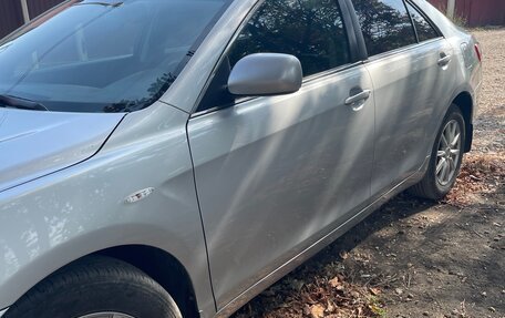 Toyota Camry, 2007 год, 900 000 рублей, 2 фотография