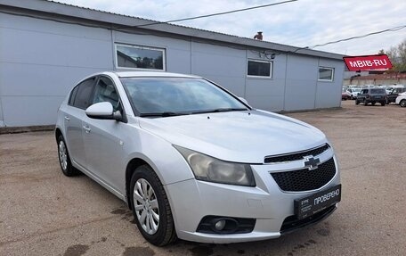 Chevrolet Cruze II, 2012 год, 619 000 рублей, 3 фотография