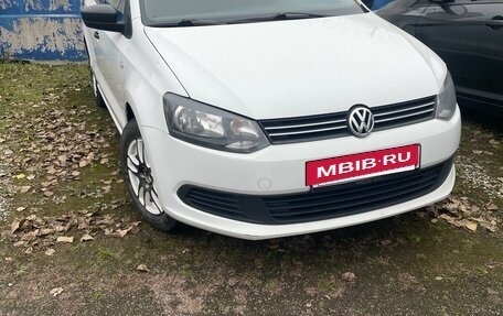 Volkswagen Polo VI (EU Market), 2014 год, 830 000 рублей, 2 фотография