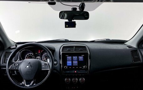 Mitsubishi ASX I рестайлинг, 2020 год, 2 400 000 рублей, 23 фотография