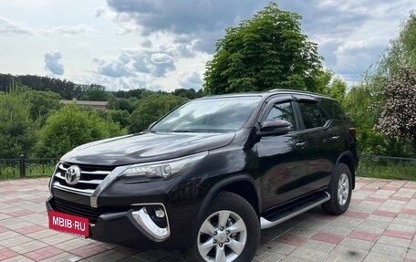 Toyota Fortuner II, 2019 год, 3 350 000 рублей, 3 фотография