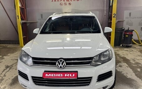 Volkswagen Touareg III, 2013 год, 2 000 000 рублей, 1 фотография