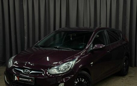 Hyundai Solaris II рестайлинг, 2012 год, 584 777 рублей, 1 фотография