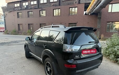 Mitsubishi Outlander III рестайлинг 3, 2007 год, 750 000 рублей, 3 фотография