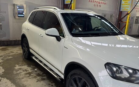Volkswagen Touareg III, 2013 год, 2 000 000 рублей, 3 фотография