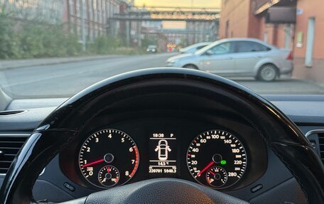 Volkswagen Jetta VI, 2013 год, 989 000 рублей, 6 фотография
