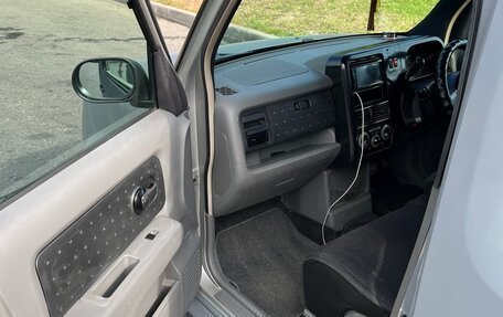 Nissan Cube II, 2005 год, 300 000 рублей, 9 фотография