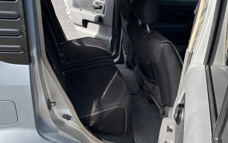 Nissan Cube II, 2005 год, 300 000 рублей, 11 фотография