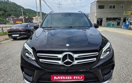 Mercedes-Benz GLE, 2018 год, 3 970 000 рублей, 2 фотография