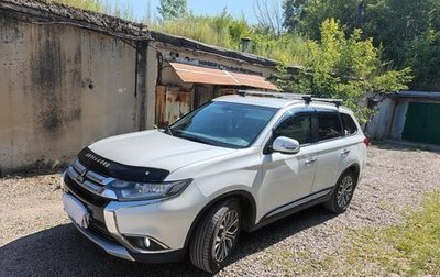 Mitsubishi Outlander III рестайлинг 3, 2015 год, 1 900 000 рублей, 1 фотография