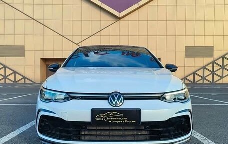 Volkswagen Golf VIII, 2022 год, 2 000 000 рублей, 2 фотография