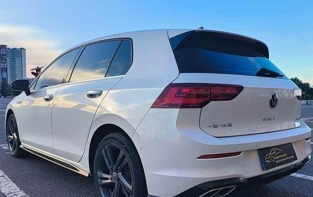 Volkswagen Golf VIII, 2022 год, 2 000 000 рублей, 4 фотография