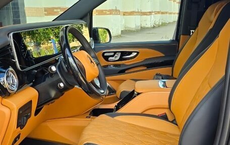 Mercedes-Benz Vito, 2021 год, 7 300 000 рублей, 13 фотография