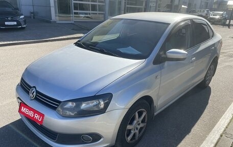 Volkswagen Polo VI (EU Market), 2012 год, 699 000 рублей, 2 фотография