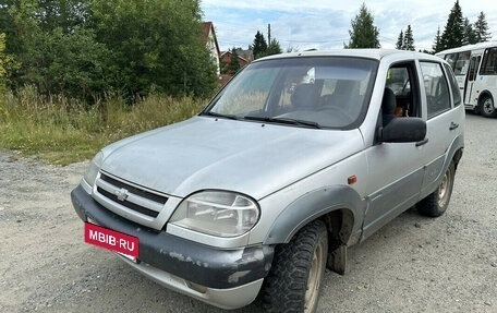 Chevrolet Niva I рестайлинг, 2005 год, 270 000 рублей, 2 фотография