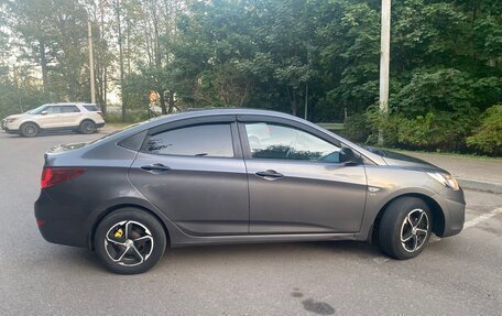 Hyundai Solaris II рестайлинг, 2012 год, 930 000 рублей, 4 фотография