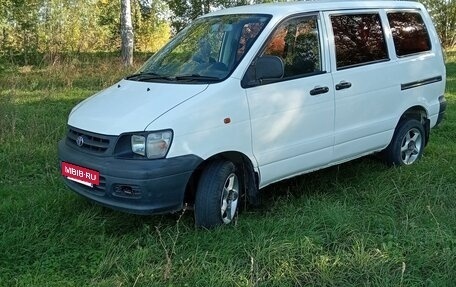 Toyota Town Ace III, 2001 год, 600 000 рублей, 10 фотография