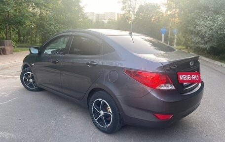 Hyundai Solaris II рестайлинг, 2012 год, 930 000 рублей, 7 фотография
