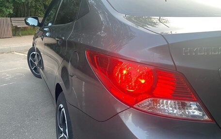 Hyundai Solaris II рестайлинг, 2012 год, 930 000 рублей, 10 фотография
