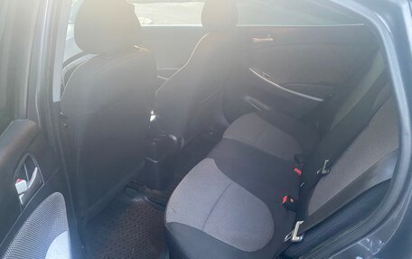 Hyundai Solaris II рестайлинг, 2012 год, 930 000 рублей, 18 фотография