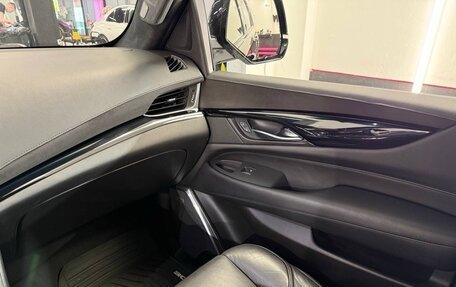 Cadillac Escalade IV, 2016 год, 3 600 000 рублей, 15 фотография