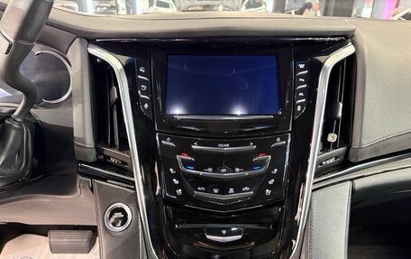 Cadillac Escalade IV, 2016 год, 3 600 000 рублей, 14 фотография
