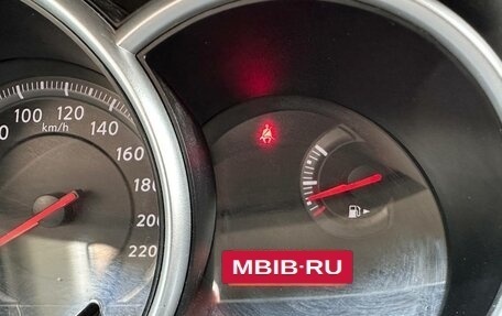 Nissan Tiida, 2012 год, 880 000 рублей, 27 фотография