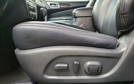 Nissan Pathfinder, 2015 год, 1 499 000 рублей, 10 фотография