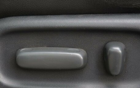 Toyota Avensis III рестайлинг, 2006 год, 700 000 рублей, 14 фотография