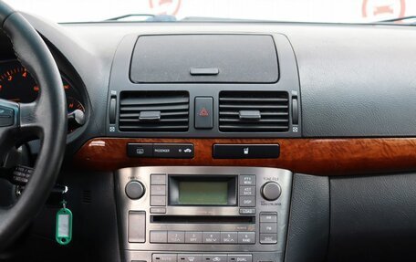 Toyota Avensis III рестайлинг, 2006 год, 700 000 рублей, 12 фотография