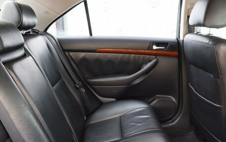 Toyota Avensis III рестайлинг, 2006 год, 700 000 рублей, 17 фотография