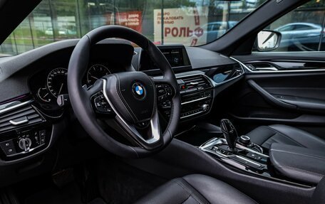 BMW 5 серия, 2019 год, 2 175 000 рублей, 14 фотография