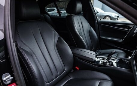 BMW 5 серия, 2019 год, 2 175 000 рублей, 19 фотография