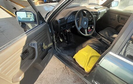 BMW 3 серия, 1985 год, 170 000 рублей, 8 фотография