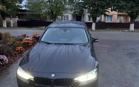 BMW 3 серия, 2016 год, 2 400 000 рублей, 14 фотография
