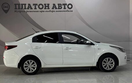 KIA Rio IV, 2019 год, 1 363 000 рублей, 4 фотография