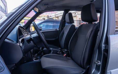 Chevrolet Niva I рестайлинг, 2016 год, 759 000 рублей, 10 фотография