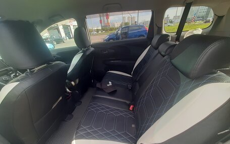 Toyota Wish II, 2012 год, 1 440 000 рублей, 5 фотография